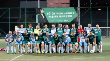 İzmit Belediyesi Başkanlık Kupası'nda heyecan başladı