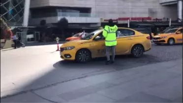 Son dakika haberi: BAŞAKŞEHİR'DE POLİS KAMERASINA YAKALANAN DEĞNEKÇİ GÖZALTINA ALINDI