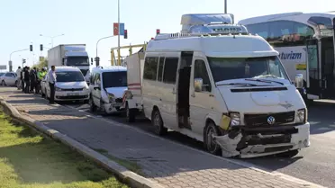 Son dakika haberleri | GAZİANTEP - 9 aracın karıştığı zincirleme trafik kazasında iki kişi yaralandı