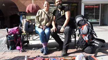 İşlerinden ayrılan Amerikalı ve Türk çift otostopla dünyayı geziyor