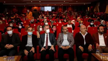 'Huzurlu aile, mutlu gençlik' semineri başladı