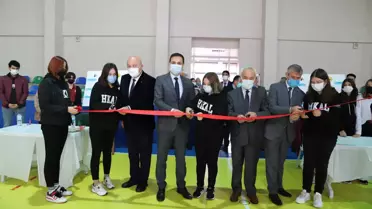 Hayrabolu'da TÜBİTAK 4006 Bilim Fuarı açıldı