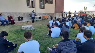 Eğitimci ve Yazar Sıtkı ASLANHAN Kahta Borsa İstanbul Fen Lisesi öğrencileri ile buluştu