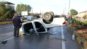 Kontrolden çıkan kamyonet takla atıp karşı şeride geçti: 3 yaralı