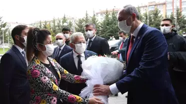 Adalet Bakanı Gül, Büyükşehir'i Ziyaret Etti, Büyükkılıç'tan Övgüyle Bahsetti
