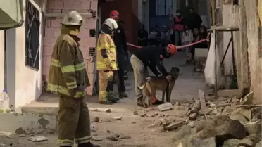 TADİLAT SIRASINDA EVİN ÇATISI ÇÖKTÜ; 1 İŞÇİ YARALANDI