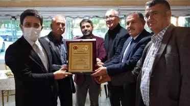 Kaymakam Bayraklı'ya 'fahri hemşehrilik beratı' verildi
