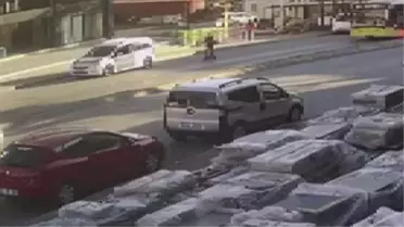 ÜMRANİYE'DE SCOOTERLIYI ÖLDÜREN İHMAL; ARAÇ SÜRÜCÜSÜ ADLİYEYE SEVK EDİLDİ
