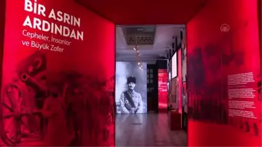 Türkiye İş Bankası Müzesi'nin yeni sergisi 'Bir Asrın Ardından' oldu