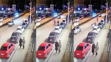 Ters şeritten gelen motosiklet yayaya çarptı