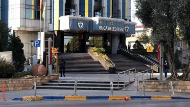 Buca Belediyesi'ndeki yolsuzluk operasyonunda 4 tutuklama