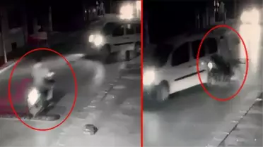 Ara sokaktan hatalı çıkıp motosiklete çarpan sürücü, olay yerinden kaçtı