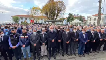 Son dakika haberleri! BAKAN SOYLU, SELDE KAYBOLANLAR İÇİN KILINAN GIYABİ CENAZE NAMAZINA KATILDI