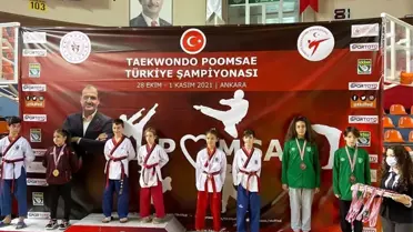 Gaziemir'in şampiyon taekwondocuları