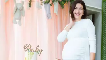 Oyuncu Bergüzar Korel, üçüncü kez anne olmanın sevincini yaşadı
