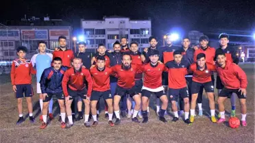 Bağbaşı Zeytinköyspor derbide 3 puan hedefliyor