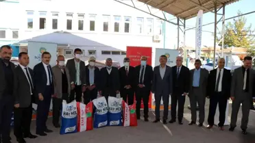 Malatyalı üreticilere yüzde 75 hibe destekli tohumluk dağıtıldı