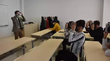 'Sanal gerçeklik gözlüğü' ile ders işliyorlar