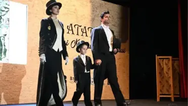 Balıkesir'de 'Atatürk Giysi Koleksiyonu Defilesi' düzenlendi