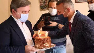 İlk kez doğum günü kutlayan gence Vali Aydoğdu'dan pastalı sürpriz