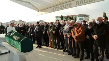 İlahiyatçı Prof. Dr. Nihat Temel son yolculuğuna uğurlandı