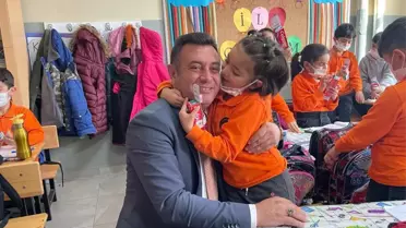 Yeşilyurt Belediyesi öğrencilere diş macunu ve diş fırçası dağıttı