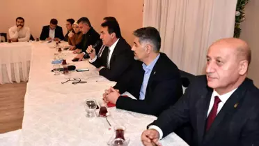 Başkan Dündar, AK Parti teşkilatı ile buluştu