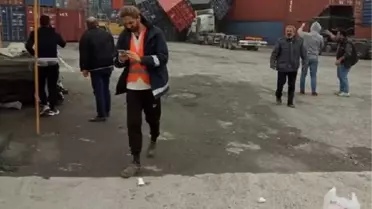 Ambarlı Limanı'nda konteynerler TIR'ın üstüne devrildi