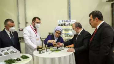 Emine Erdoğan, TÜBİTAK Marmara Araştırma Merkezi'ni ziyaret etti