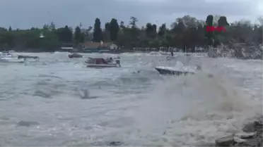 TUZLA'DA ONLARCA TEKNE PARÇALANDI