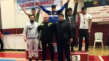 Yunusemreli güreşçiler İzmir'den başarıyla döndü
