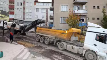 Dilovası'nda asfalt çalışmaları devam ediyor