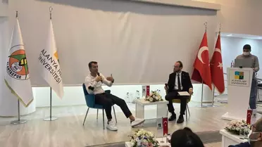 Alanyaspor Teknik Direktörü Korkmaz, üniversitede söyleşiye katıldı