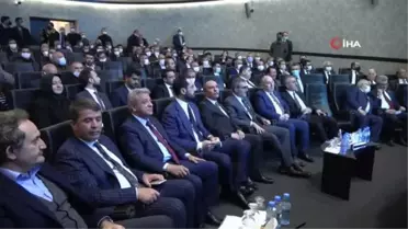 Ünal, 'Biz 70 yıllık sorunları çözmüşüz bugünün sorunlarını konuşuyoruz'