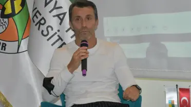 Alanyaspor Teknik Direktörü Bülent Korkmaz, üniversite öğrencileriyle buluştu Açıklaması