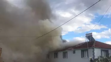 Bayındır'da evde çıkan yangın hasara neden oldu