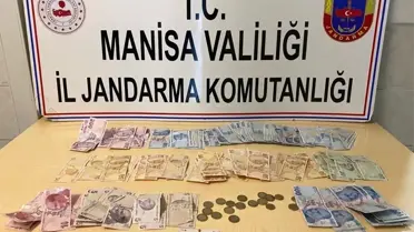 Manisa'da kahvehaneye kumar baskını
