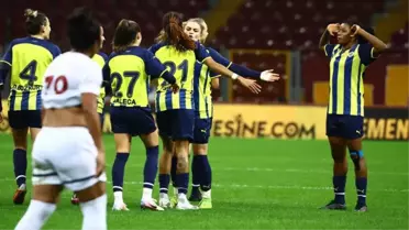 Maç sonrası Fenerbahçeli yöneticiden soyunma odasında olay sözler