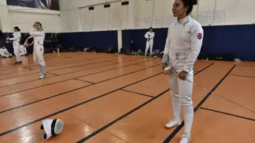 Son dakika haberleri... Milli pentatlet Akşin her yıl dünyada sadece bir sporcuya verilen bursu kazanmanın gururunu yaşıyor