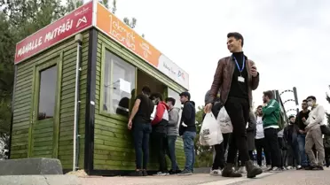 '1 Ekmek 1 Çorba' ve 'Mahalle Mutfakları' Üniversite Önlerinde
