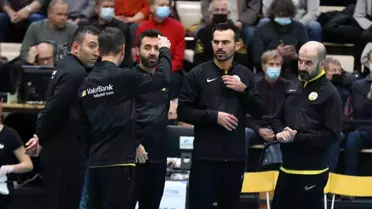 VakıfBank, LP Salo'ya set vermedi