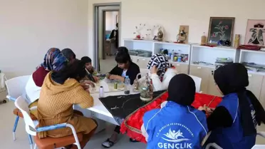 Bozova'da gençlik merkezi faaliyete girdi