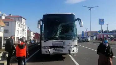 Son dakika haberi: Otobüsün çarptığı traktörün sürücüsü hayatını kaybetti