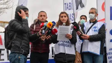 Ankara'da sağlık çalışanlarından 'iş bırakma' eylemi