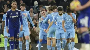 Premier Lig'de tarihi maç! Manchester City, Leeds United'i sahadan unutamayacakları bir skorla uğurladı