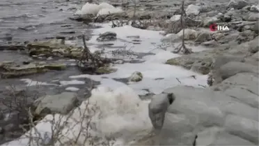 Burdur Gölü'ndeki köpükleri gören vatandaşlar şaşkınlığa uğradı