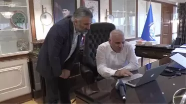 Trabzon Büyükşehir Belediye Başkanı Zorluoğlu AA'nın 'Yılın Fotoğrafları' oylamasına katıldı