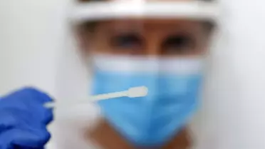 Kanada yurtdışından gelen tüm yolculara test zorunluluğu getirdi