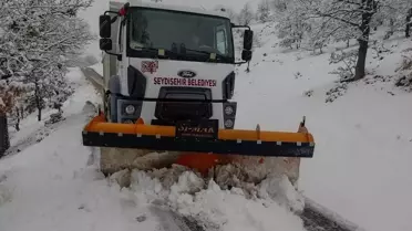 Seydişehir Belediyesinin karla mücadele çalışmaları devam ediyor