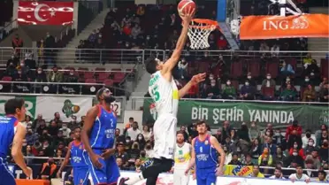 Frutti Extra Bursaspor - Anadolu Efes: 79-83